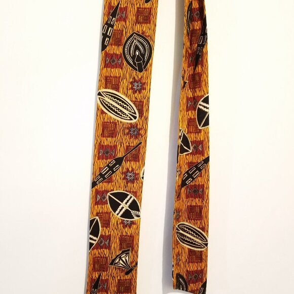 Hand Crafted Ankara Head Wrap Mask and Earrings Burgundy Gold Black 3-pieces - Picture 7 of 8